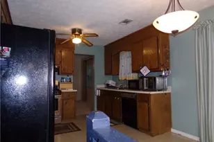 5792 Windermere Ct, Lithonia, GA 30038 - Photo 5