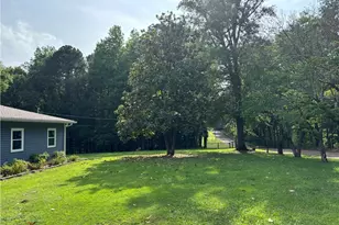 1402 Dewey St, Griffin, GA 30223 - Photo 3