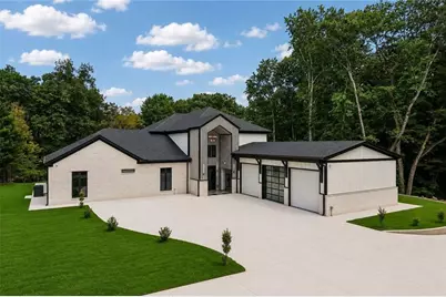 1940 E Bay Street, Hoschton, GA 30548 - Photo 1