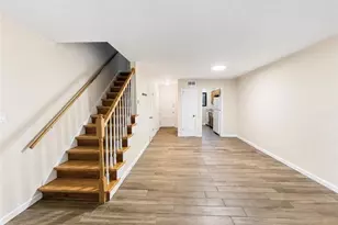 2545 Bradford Square NE, Atlanta, GA 30345 - Photo 7