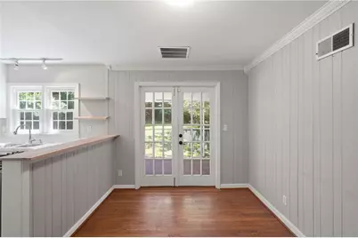 1347 Chalmette Drive NE, Atlanta, GA 30306 - Photo 13