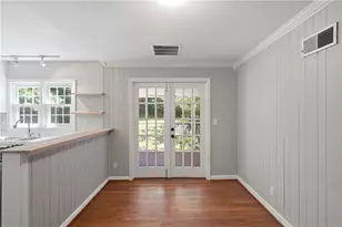 1347 Chalmette Dr NE, Atlanta, GA 30306 - Photo 13