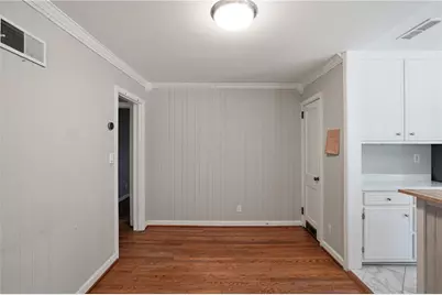 1347 Chalmette Drive NE, Atlanta, GA 30306 - Photo 9