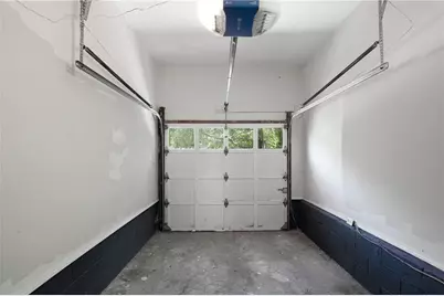 1347 Chalmette Drive NE, Atlanta, GA 30306 - Photo 19