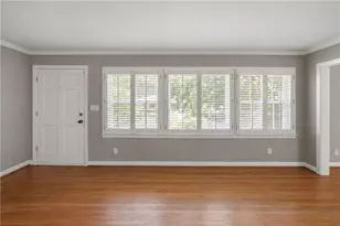 1347 Chalmette Dr NE, Atlanta, GA 30306 - Photo 3
