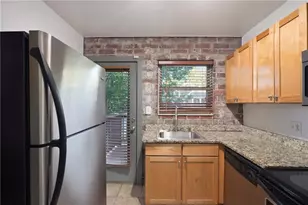 561 Formwalt St SW, Atlanta, GA 30312 - Photo 5