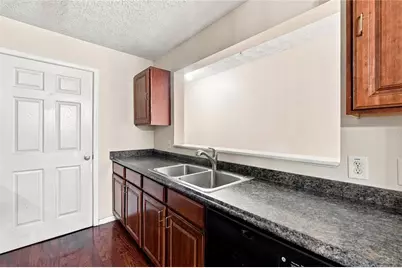 2102 Fairington Club Drive, Lithonia, GA 30038 - Photo 7