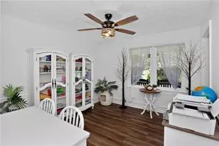 222 Valley Brook Dr, Woodstock, GA 30188 - Photo 3