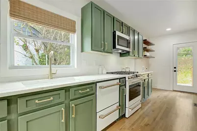 1747 Cascade Terrace SW, Atlanta, GA 30311 - Photo 11