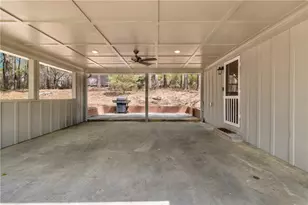 6005 Dolvin Ln, Buford, GA 30518 - Photo 33