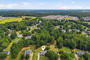 2725 Angel Oak Cir, Dacula, GA 30019 - Photo 3