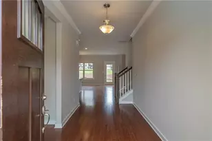 1757 Weatherbrook Cir, Lawrenceville, GA 30043 - Photo 3