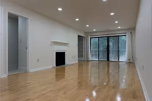 2201 Pine Heights Dr NE, Atlanta, GA 30324 - Photo 11