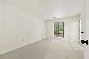 2201 Pine Heights Dr NE, Atlanta, GA 30324 - Photo 23