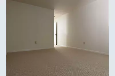 2201 Pine Heights Drive NE, Atlanta, GA 30324 - Photo 23