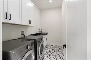 2014 Cambridge Ave, College Park, GA 30337 - Photo 47