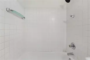 3675 Peachtree Rd NE, Atlanta, GA 30319 - Photo 19