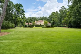 5375 Long Island Dr, Atlanta, GA 30327 - Photo 3