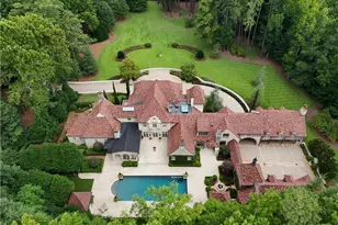 5375 Long Island Dr, Atlanta, GA 30327 - Photo 3