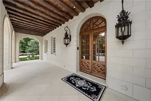 5375 Long Island Dr, Atlanta, GA 30327 - Photo 19