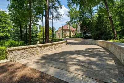 5375 Long Island Drive, Atlanta, GA 30327 - Photo 13