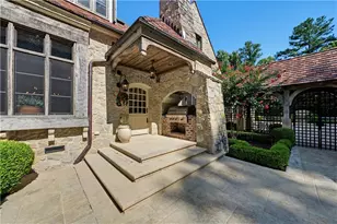 5375 Long Island Dr, Atlanta, GA 30327 - Photo 43