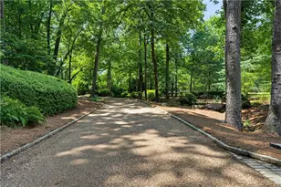 5375 Long Island Dr, Atlanta, GA 30327 - Photo 15