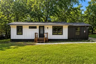 1101 Isa Dr SE, Atlanta, GA 30315 - Photo 1