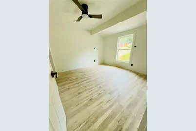 1101 Isa Drive SE, Atlanta, GA 30315 - Photo 7
