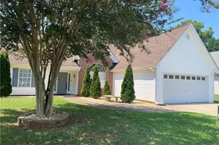 900 Harbins View Dr, Dacula, GA 30019 - Photo 3