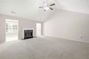 304 Victory Cir, Commerce, GA 30529 - Photo 5