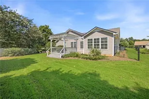 304 Victory Cir, Commerce, GA 30529 - Photo 17