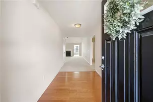 304 Victory Cir, Commerce, GA 30529 - Photo 3