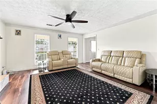 932 Sugar Meadow Ln, Buford, GA 30518 - Photo 5