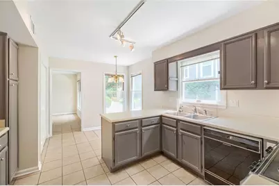 299 Somerlane Place, Avondale Estates, GA 30002 - Photo 15