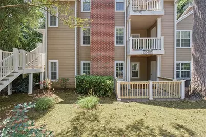 2210 River Heights Court SE, Marietta, GA 30067 - Photo 3