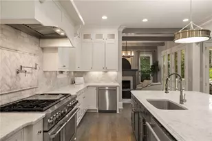 4667 Dudley Ln, Atlanta, GA 30327 - Photo 19