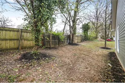 652 Hugh Street SW, Atlanta, GA 30310 - Photo 17