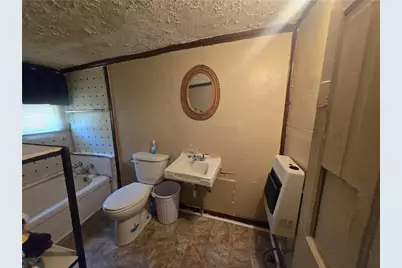 884 Cowan, Macon, GA 31217 - Photo 5