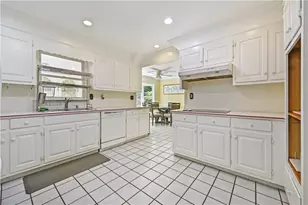 85 Shadow Lake Dr SW, Lilburn, GA 30047 - Photo 11