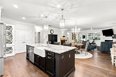 301 Ellington Drive, Canton, GA 30115 - Photo 11