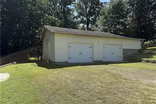 5730 Westwood Dr, Cumming, GA 30040 - Photo 25