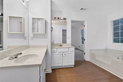 5785 Grove Place Crossing SW, Lilburn, GA 30047 - Photo 31