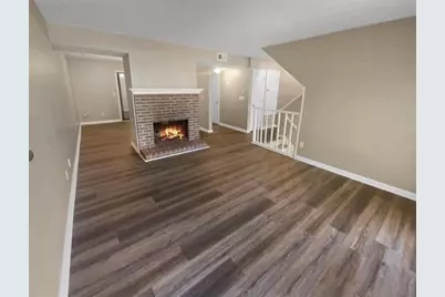 688 Stratford Green, Avondale Estates, GA 30002 - Photo 3