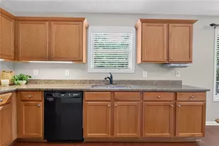 17 Creekview Ct, Acworth, GA 30101 - Photo 9