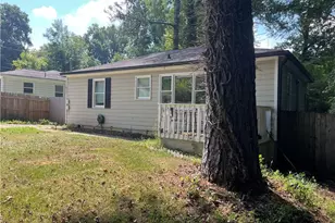 1133 Mable St SW, Mableton, GA 30126 - Photo 5