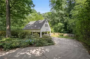 1403 Moores Mill Rd NW, Atlanta, GA 30327 - Photo 29