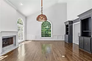 135 Gilford Way, Sandy Springs, GA 30350 - Photo 11