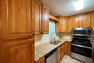 1414 Sycamore Dr NW, Kennesaw, GA 30152 - Photo 9