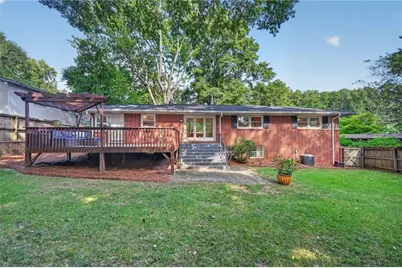3659 Admiral Drive, Chamblee, GA 30341 - Photo 17